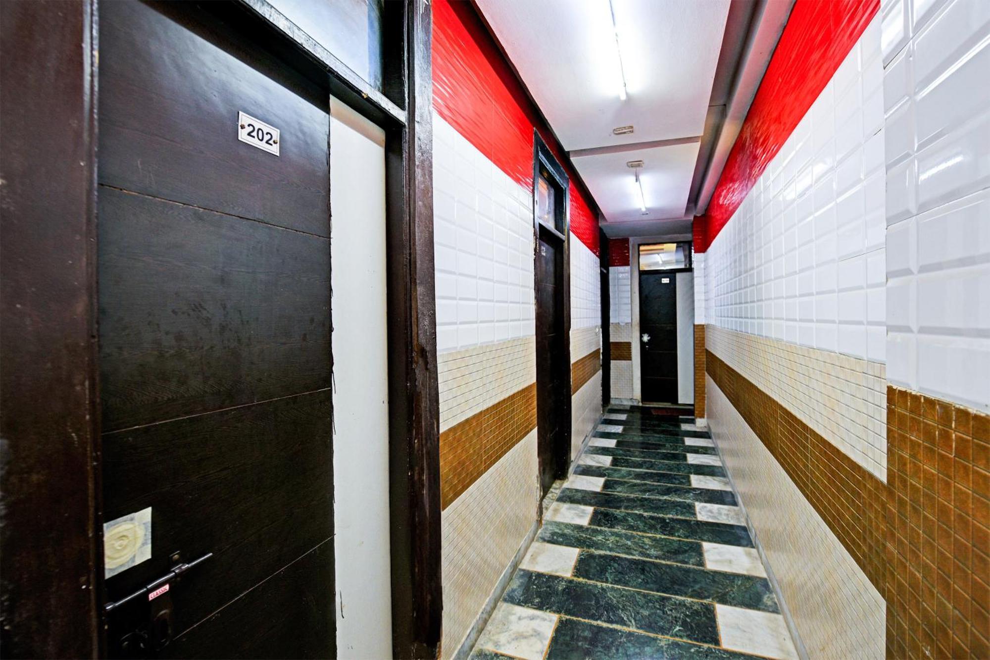 Hotel O Granville Нью-Дели Экстерьер фото