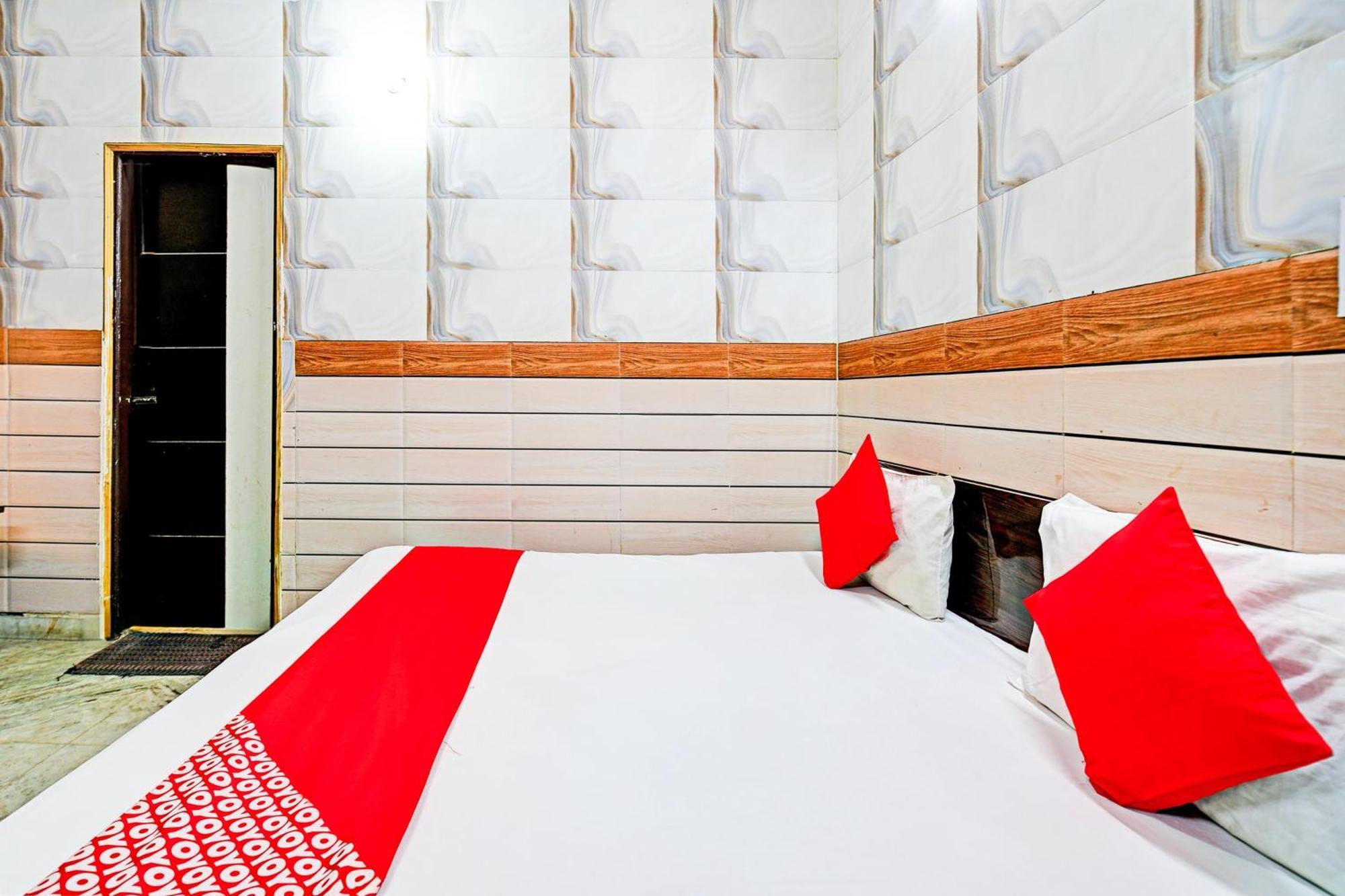 Hotel O Granville Нью-Дели Экстерьер фото